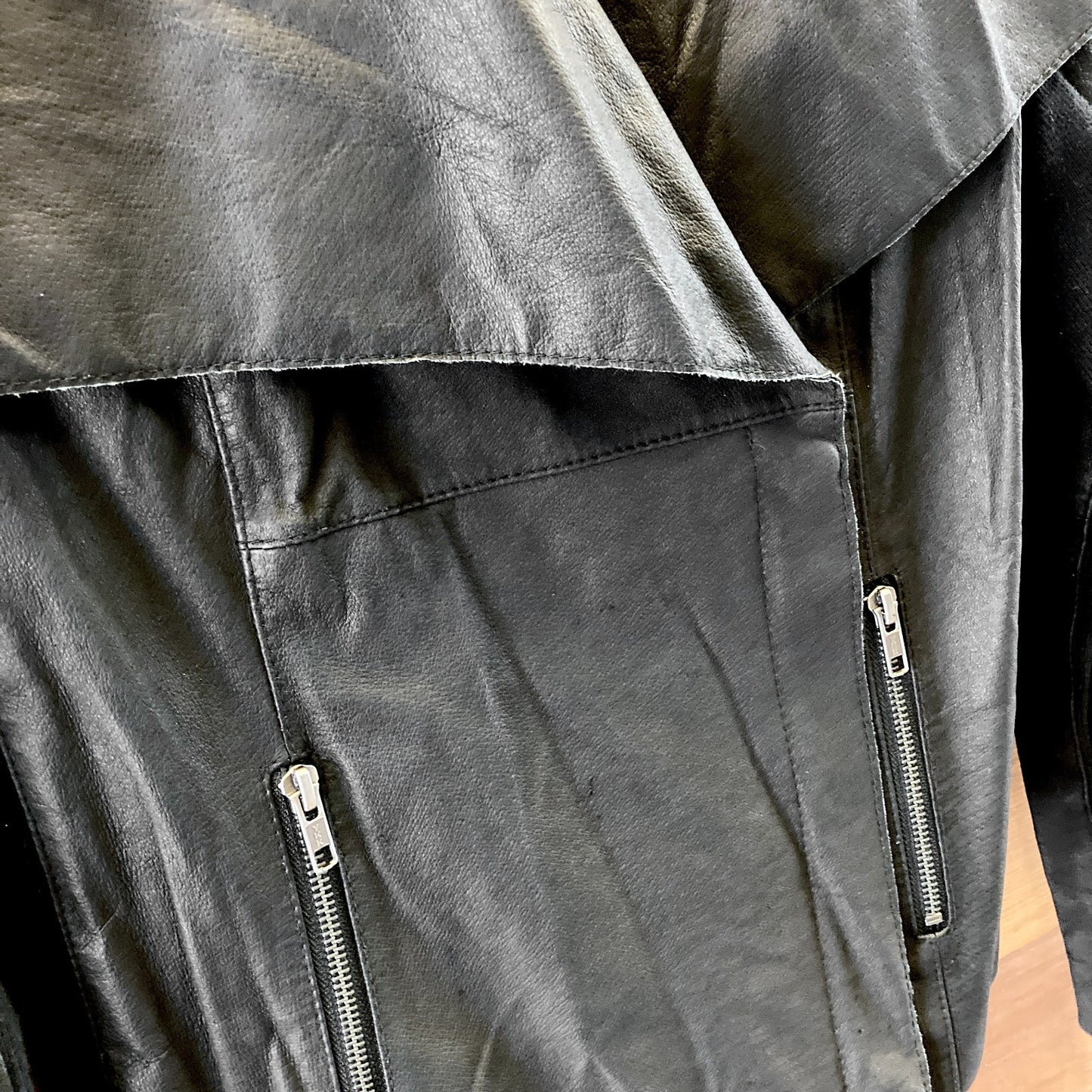Cartonnier Anthropologie Black Leather Draped Moto Wrap Jacket - Size M - 1103ES