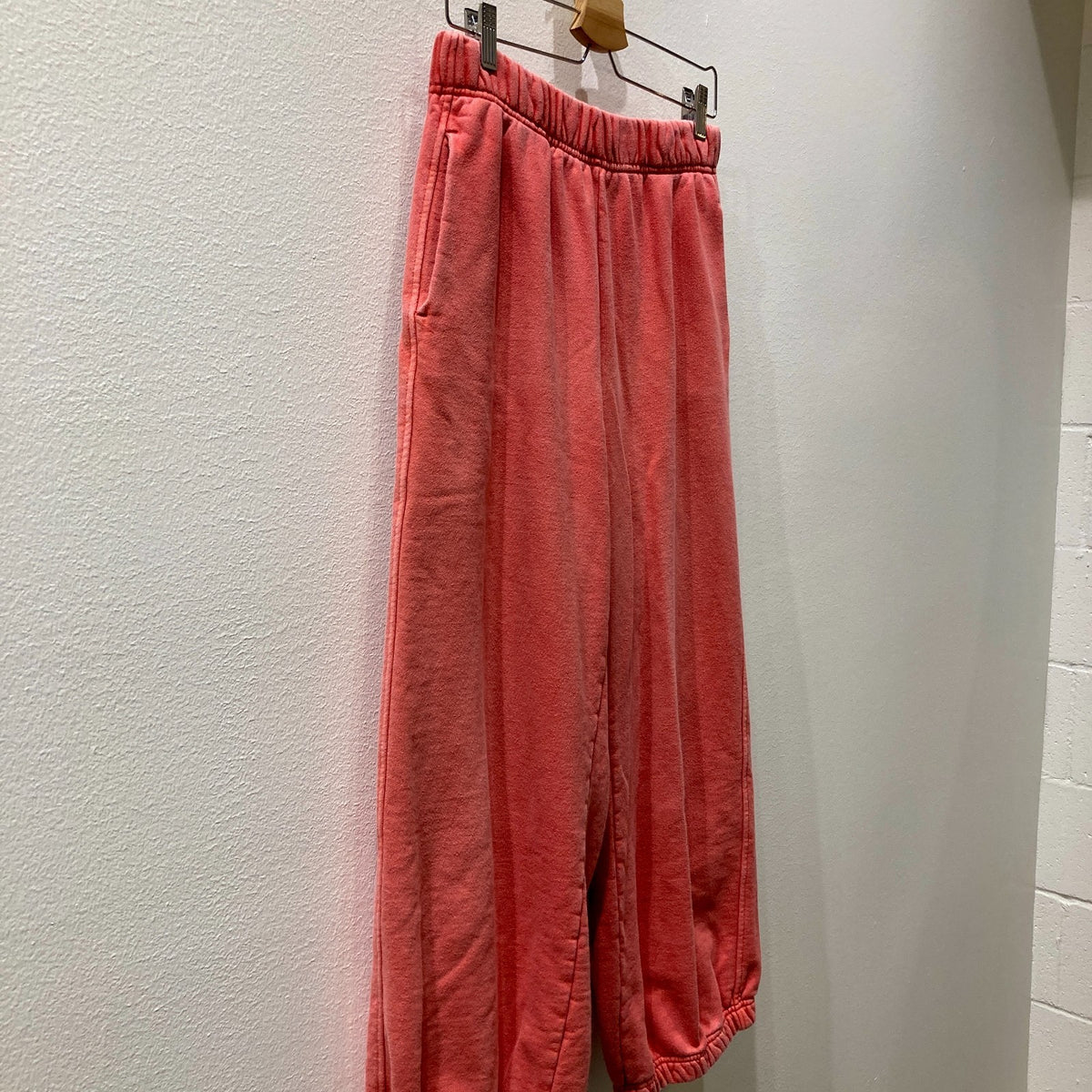 Le Bon Shoppe Coral Pink Pull On Balloon Jogger Sweatpants Pants - Sz L - 0624KB