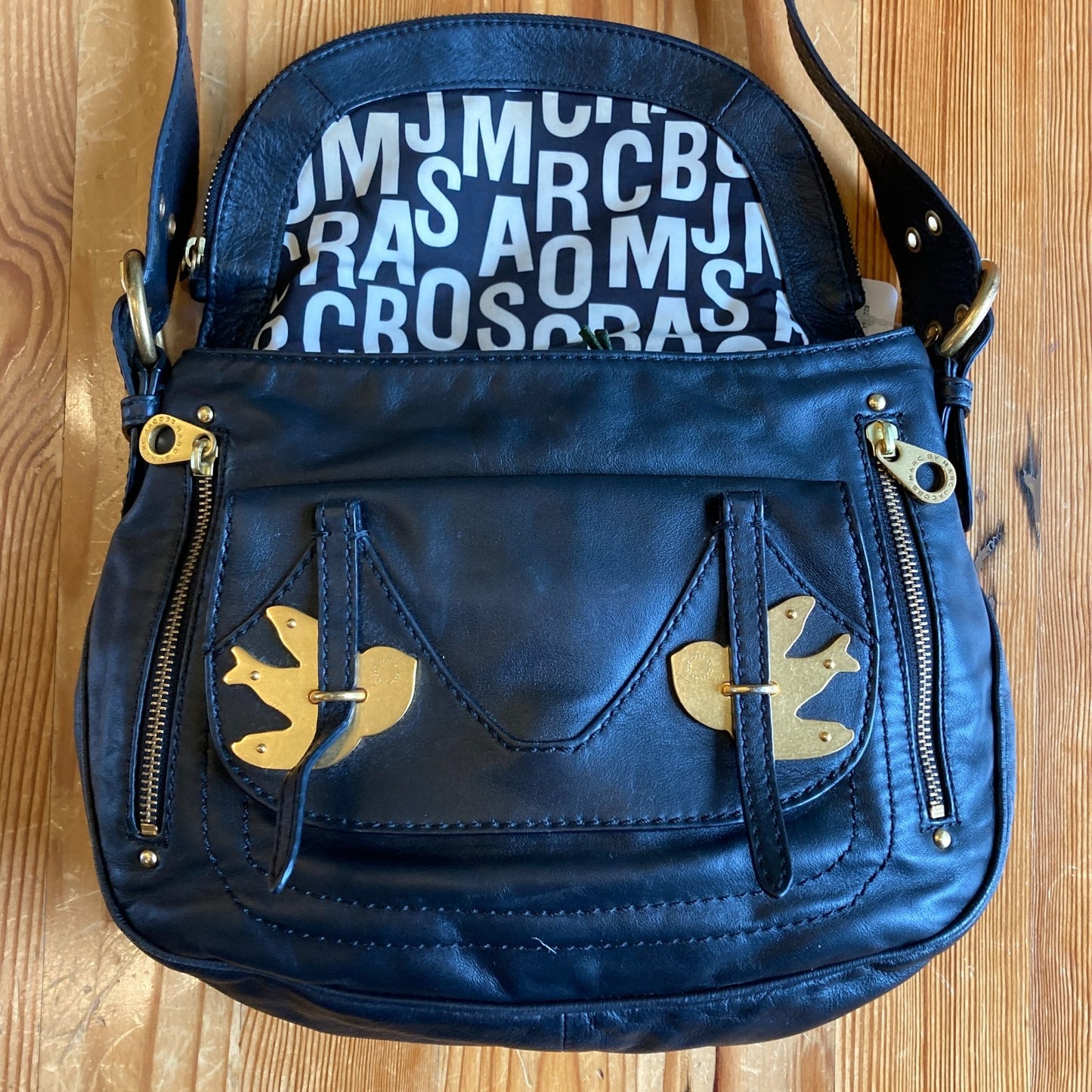 Marc Jacobs Navy Leather Petal to the Metal Natasha Crossbody Purse 0306ML