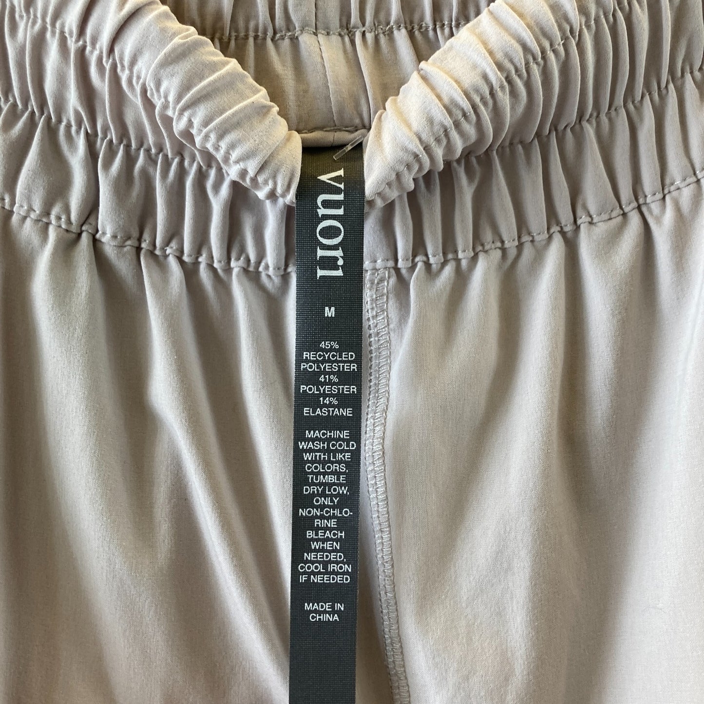 M - Vuori Cream Villa Cargo Joggers Womens Pull-On Travel Pants 0617RF