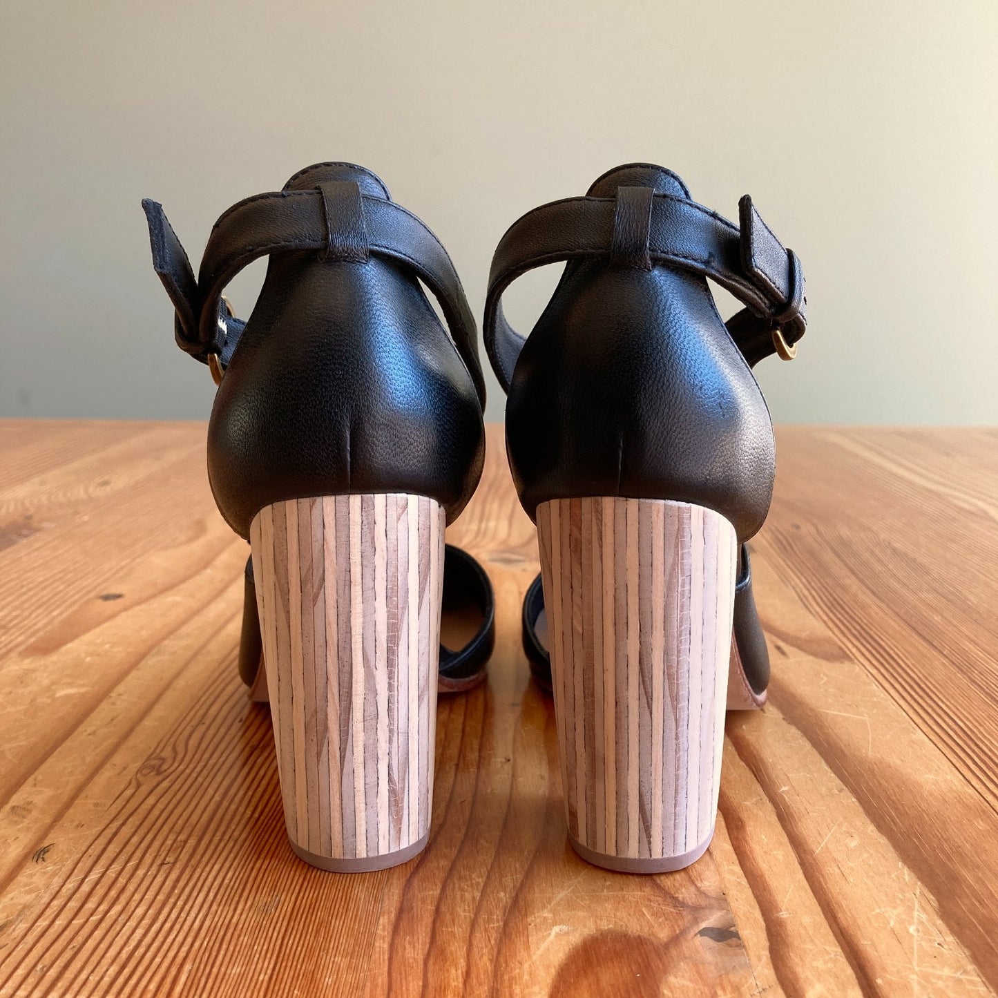 Fortress of Inca Black Cut Out Wood Block Heels Shoes - Sz 36 / 6 - NEW - 0426MK