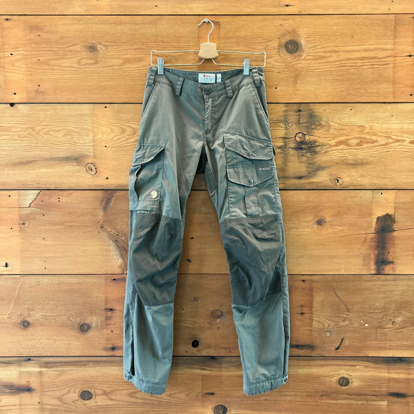FjallRaven Army Green G-1000 Cargo Utility Womens Pants - Size 27-28 - 0927LL