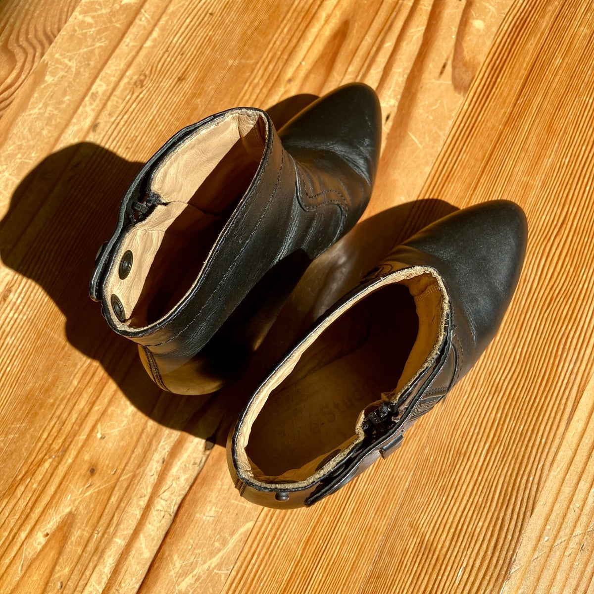 Acne Studios $600 Black Leather Track Platform Ankle Boots - Size 36 / 6- 0927EK