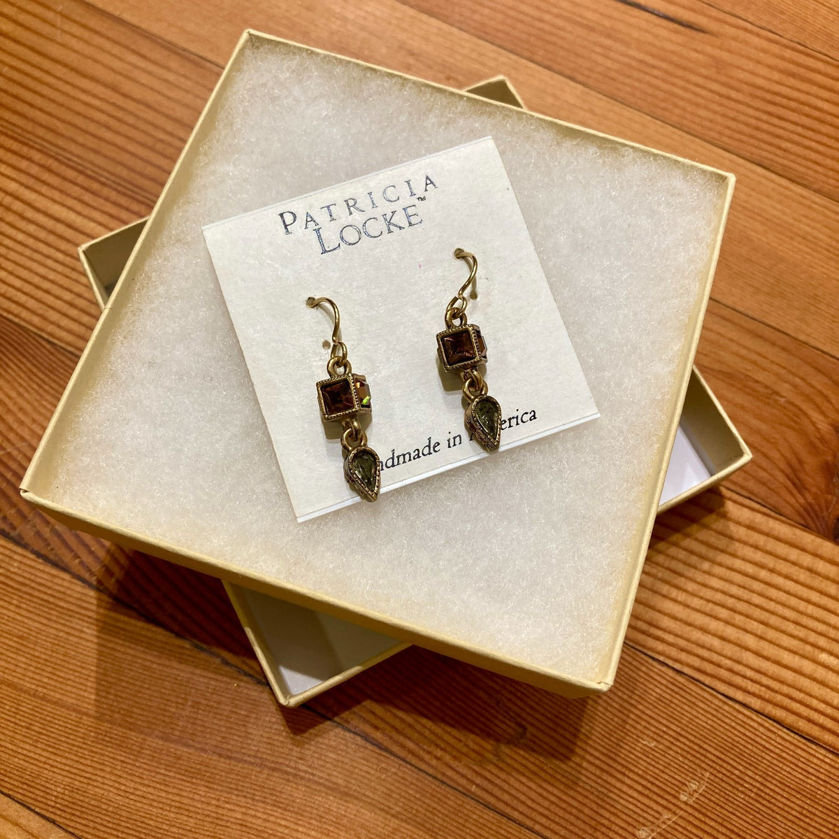 Patricia Locke $75 Gold Swarovski Crystal Dangle Earrings - NEW - 1107SS