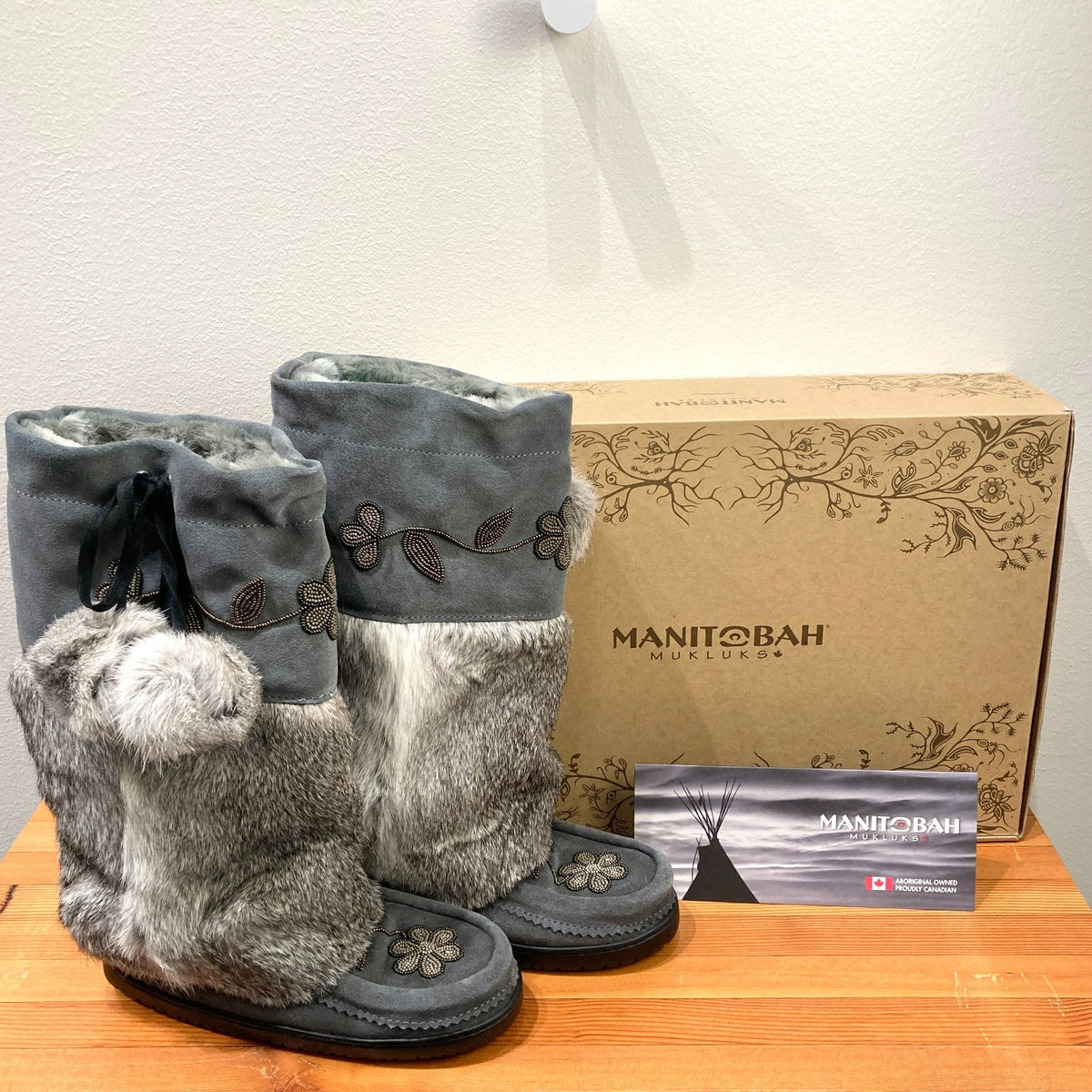Manitobah Gray Metis Fur Waterproof Mukluk Boots - Size 7 - NEW w/ Box - 1017SC