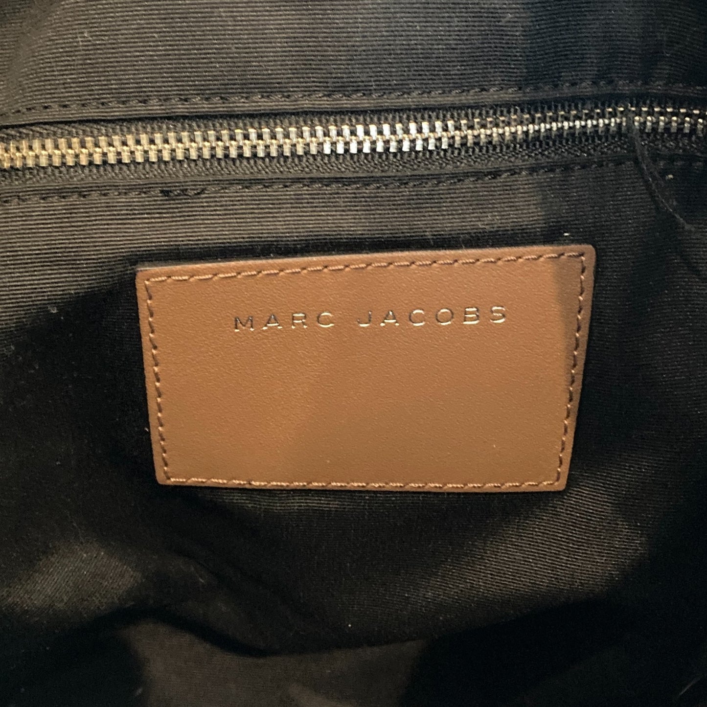 Marc Jacobs $495 Oak Brown Leather Sling Crossbody Purse Bag 0306ML