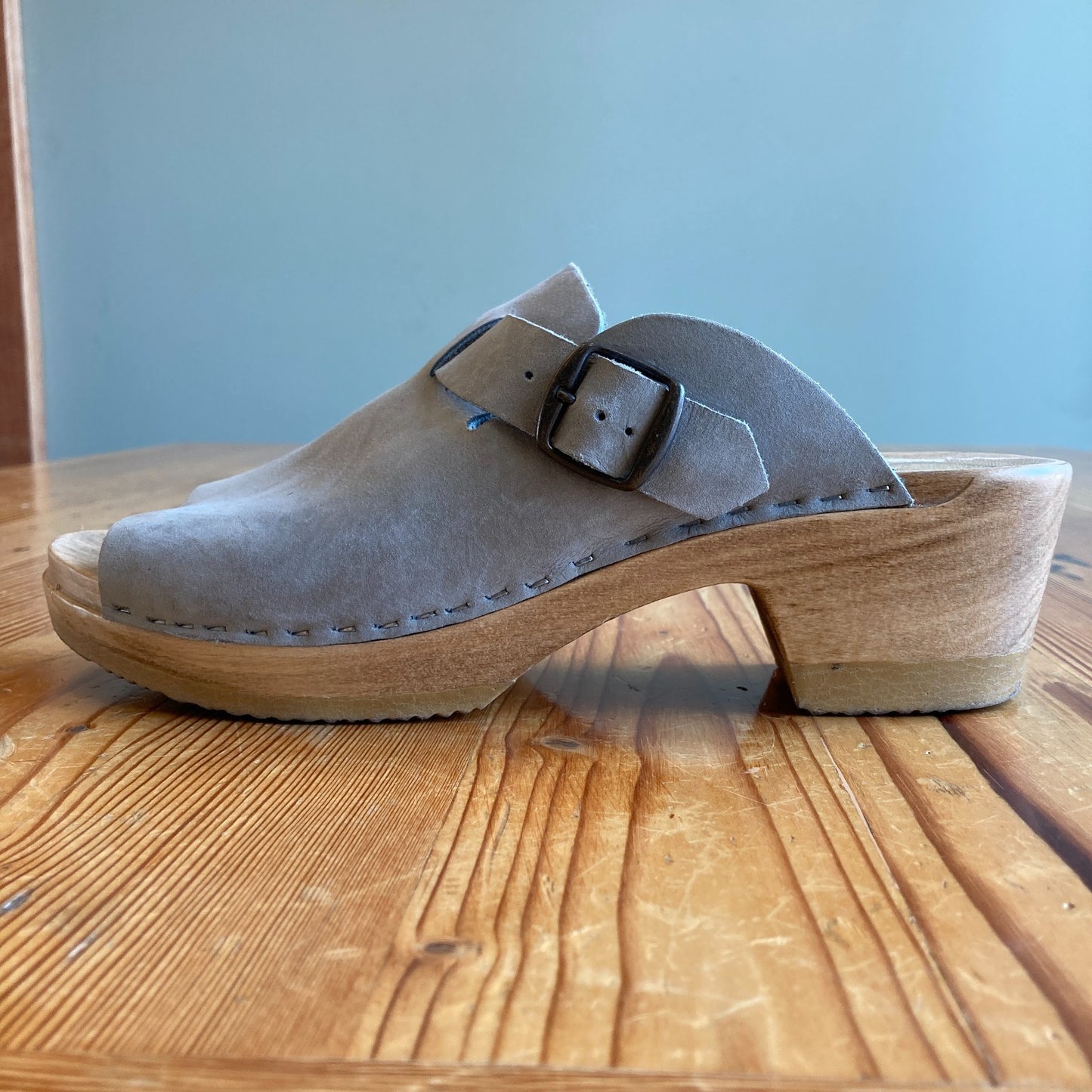 No. 6 Shoes Grey Leather Open Toe Wooden Clogs Sandals - Size 41 / 10.5 - 0425NK