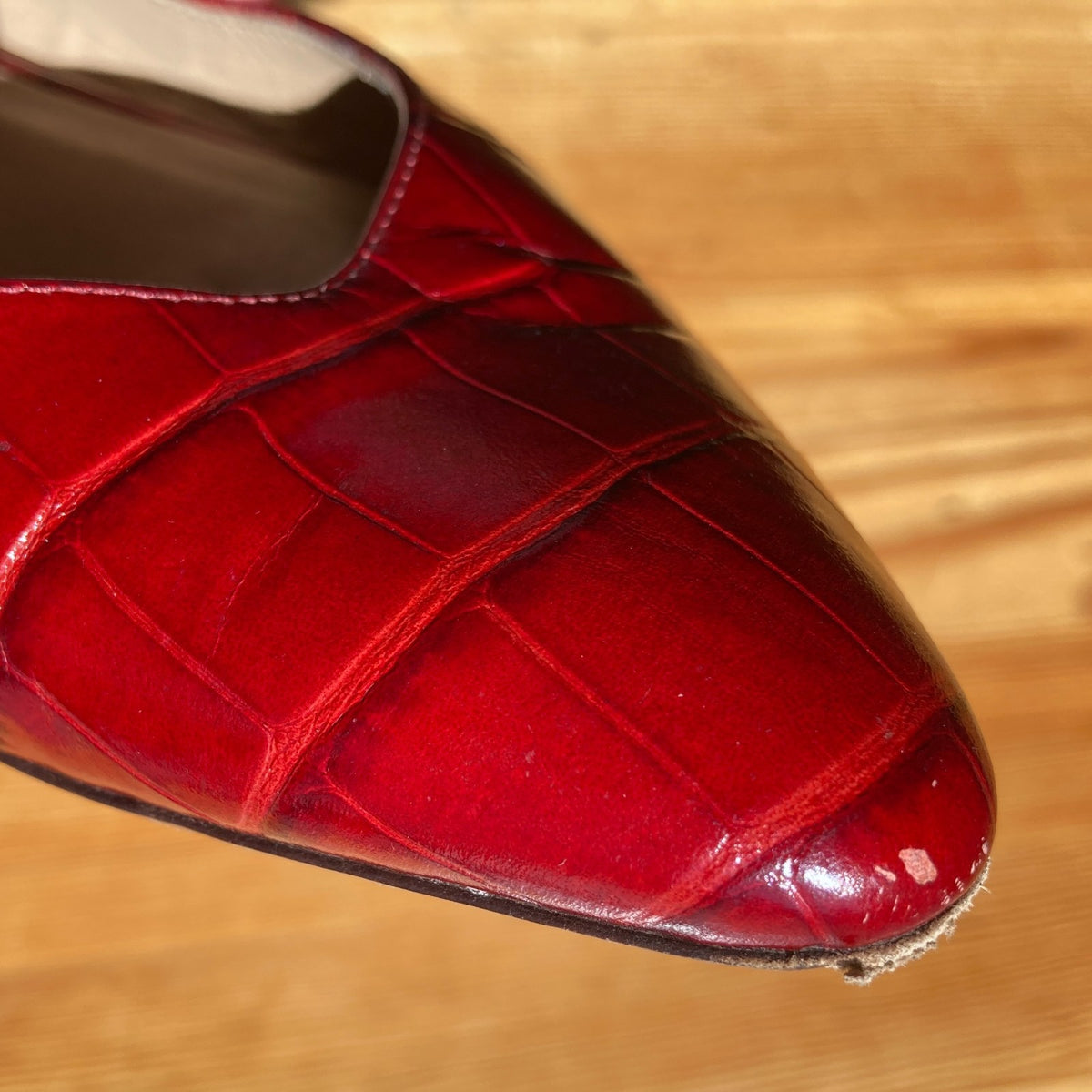 Chloe Burgundy Croc Embossed Scallop Laurena Flats Shoes - Sz 36.5 / 6.5- 0927EK