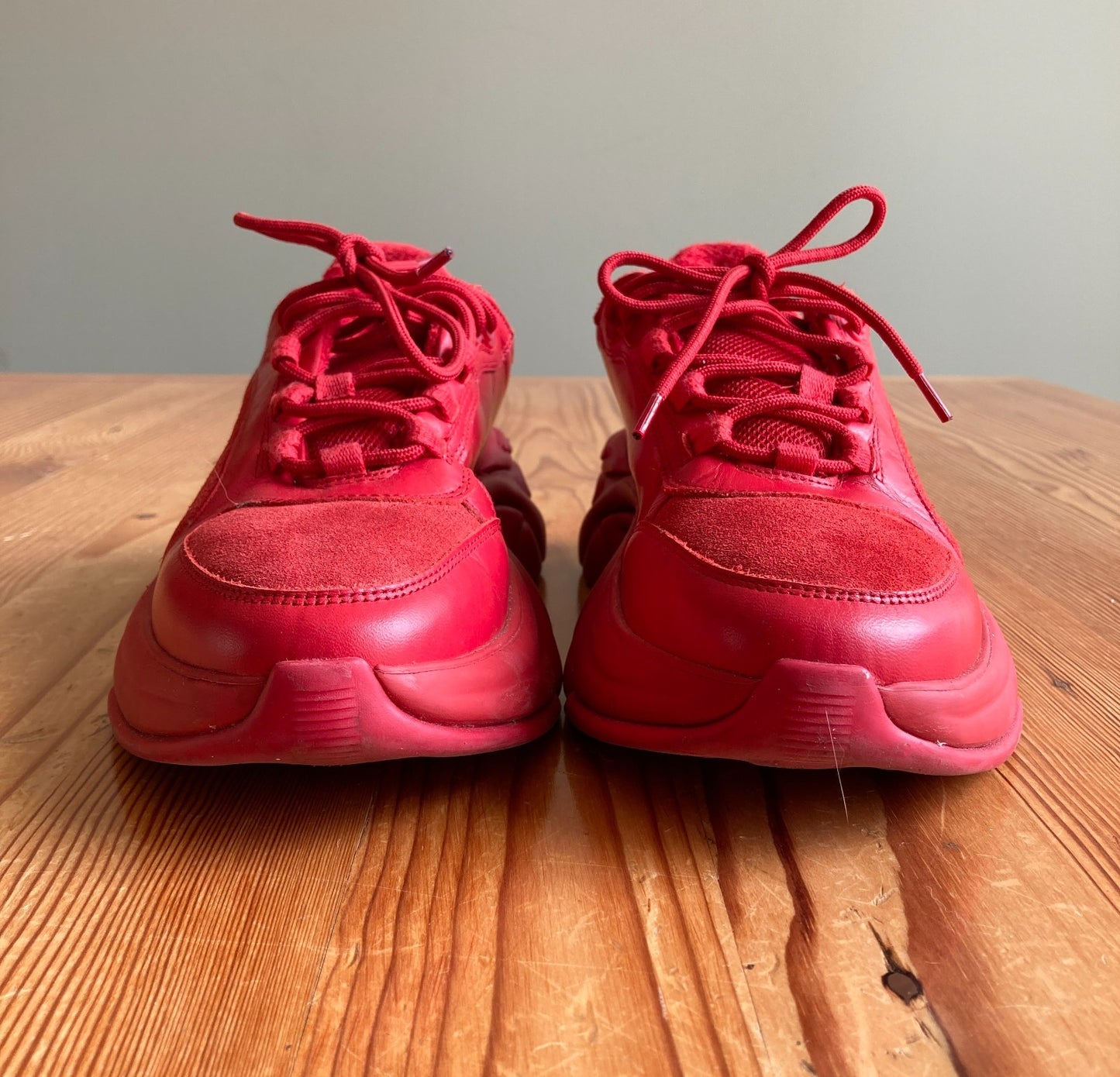 John Fluevog Red Duesy Soul Speed Sneakers Shoes w/ Box - Size 8 - 0425SV