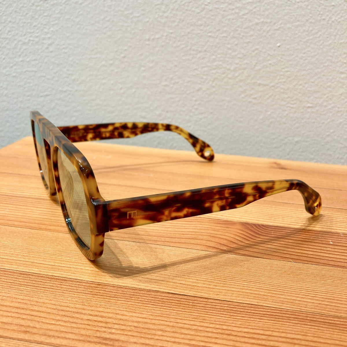 Elisa Johnson Brown Tortoise Blue Lens Jane Sunglasses w/ Case - 0312IG