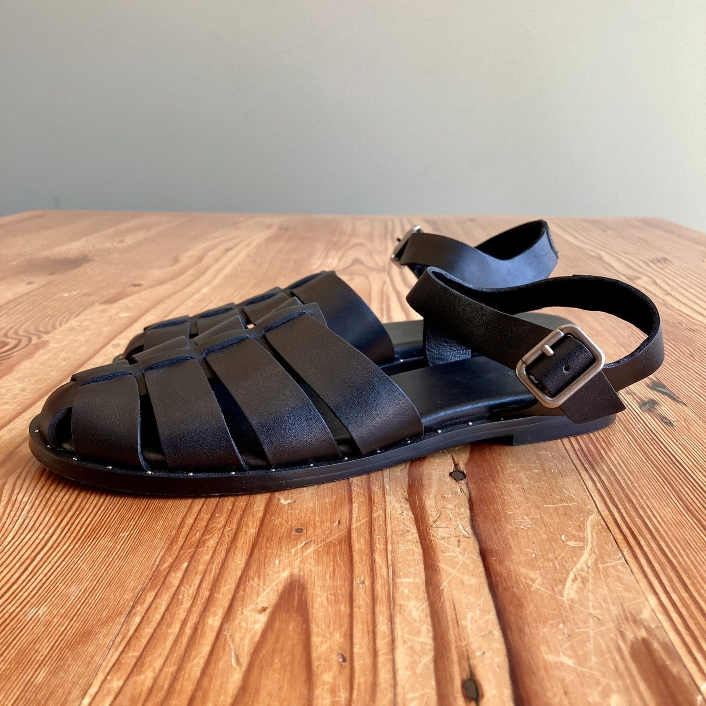 Quince Black Italian Leather Fisherman Sandals Shoes - Size 9 - 0209AS