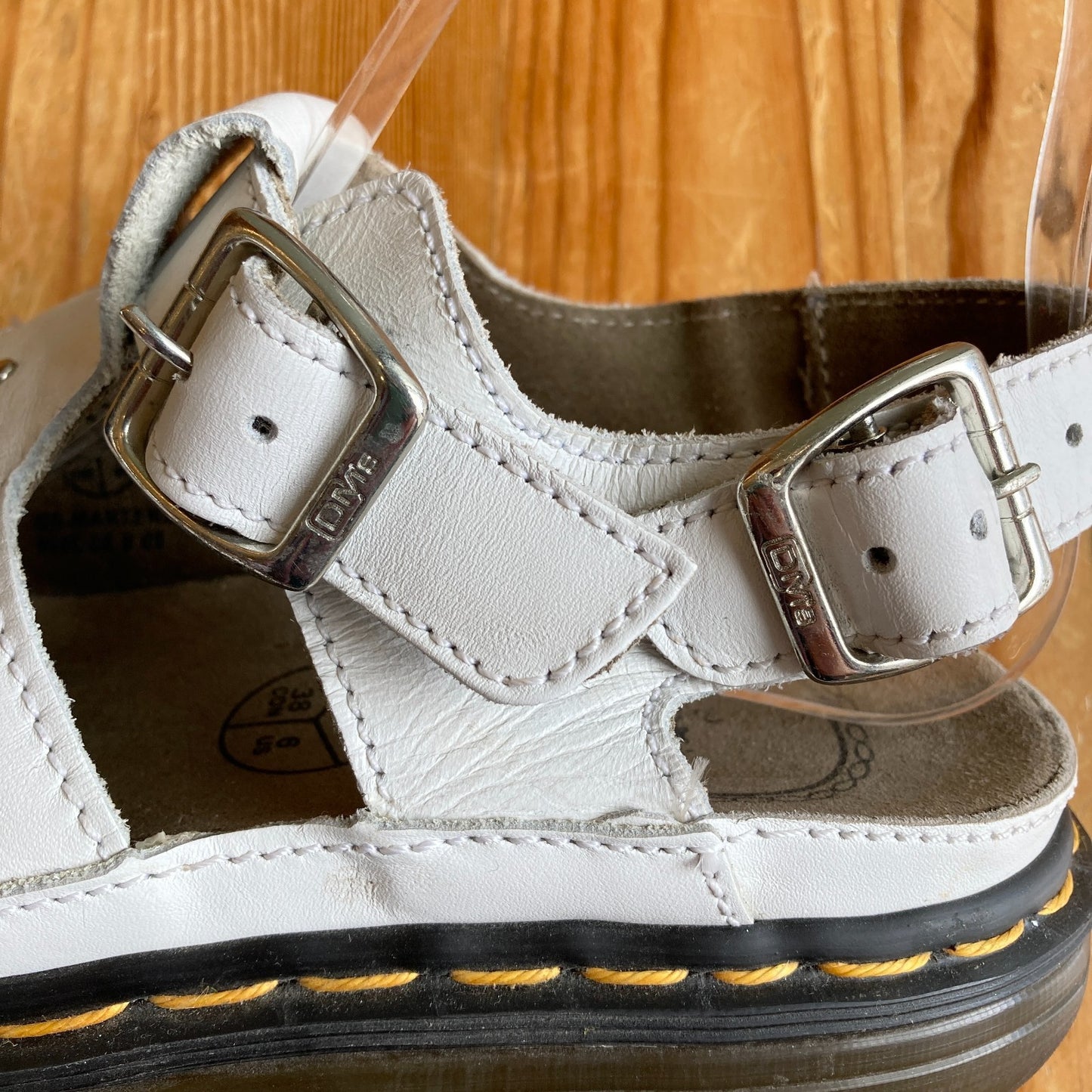 Dr. Martens Vintage 90s White Dunnet Flower Sling Back Sandals - Size 6 - 0425SV