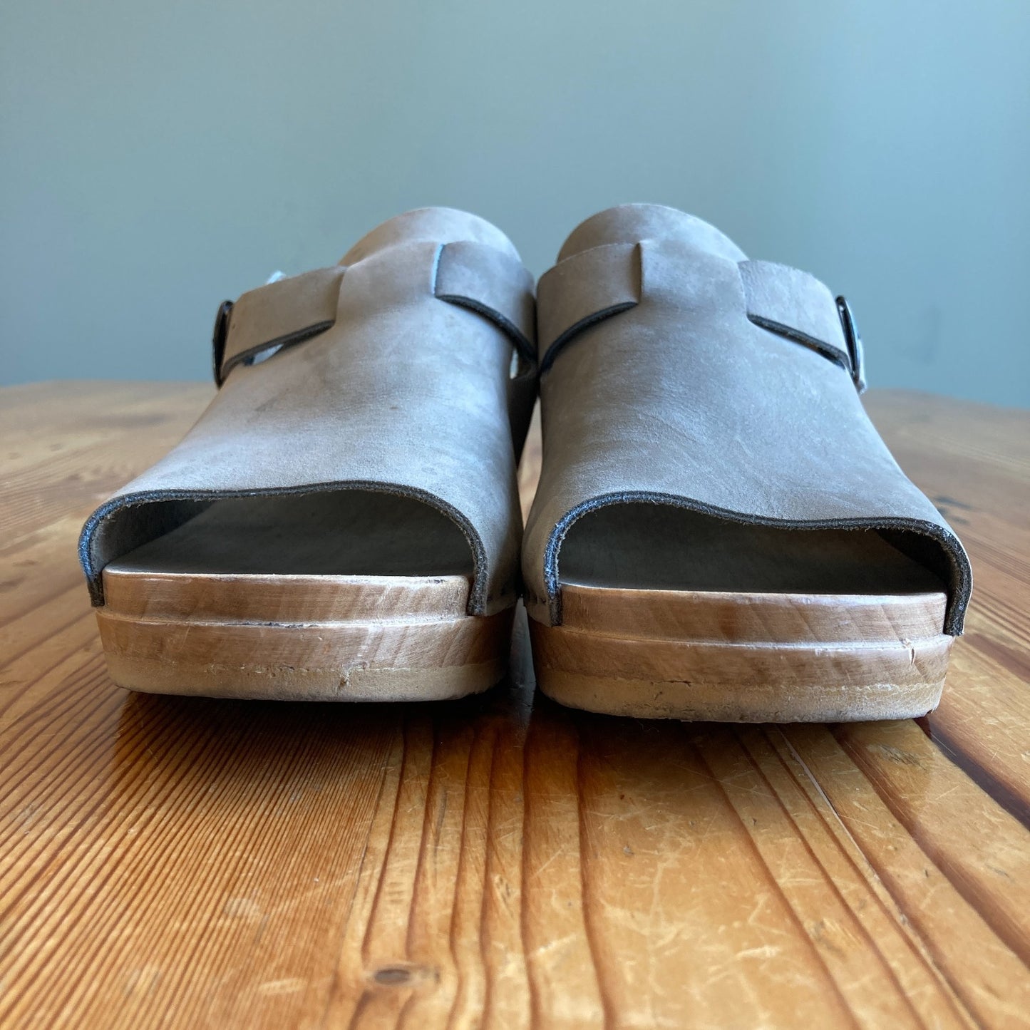 No. 6 Shoes Grey Leather Open Toe Wooden Clogs Sandals - Size 41 / 10.5 - 0425NK