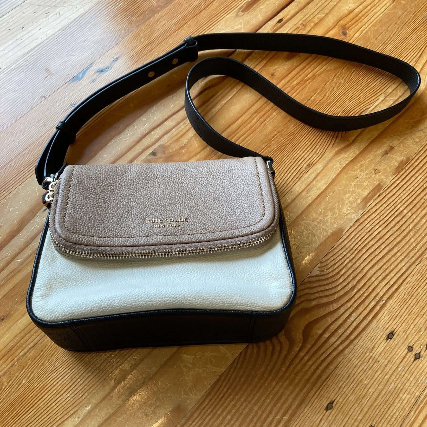 Kate Spade Tri Tone Run Around Large Flap Crossbody Purse Bag - 0620TO