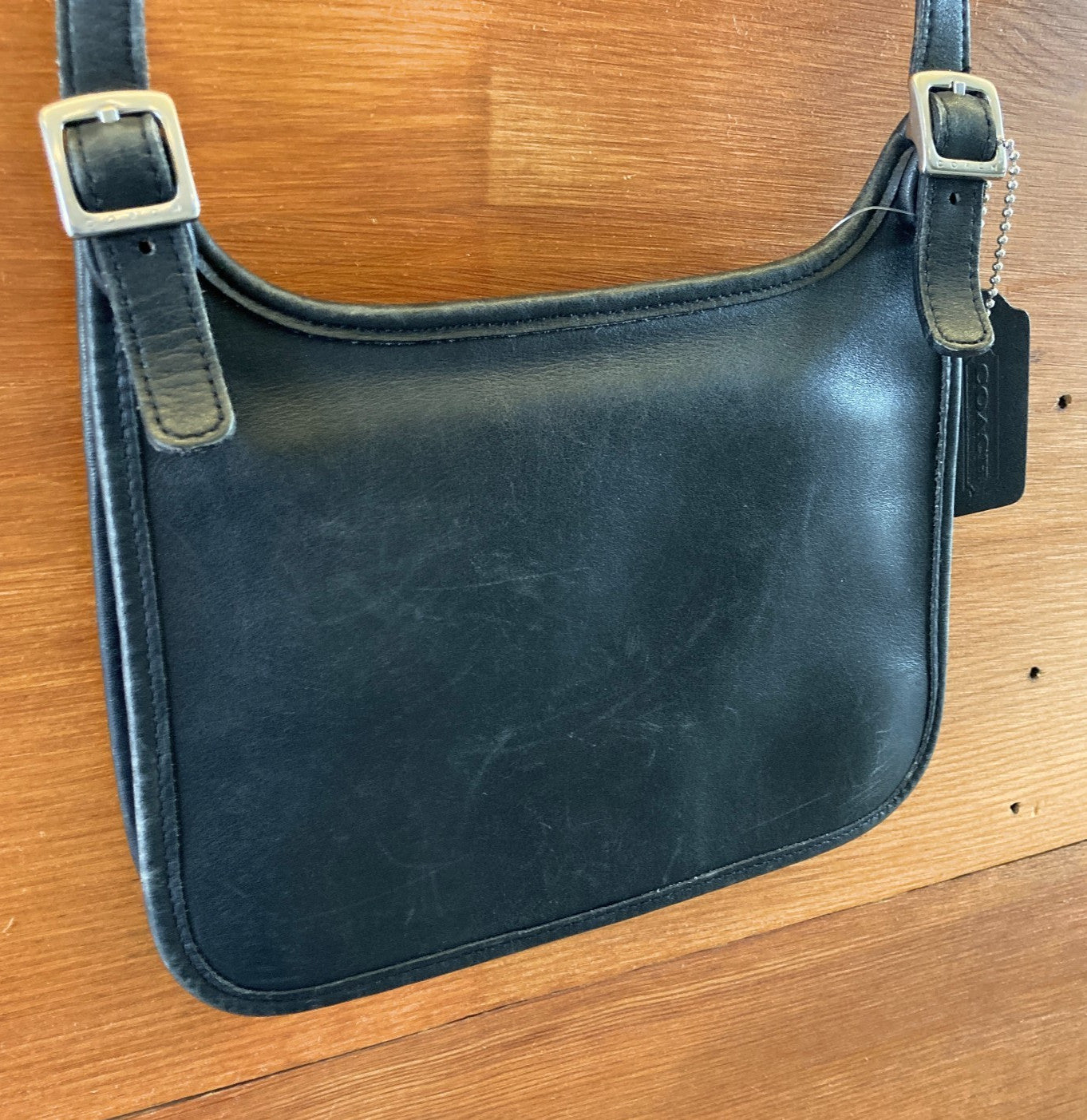 Coach Black Smooth Leather Vintage 9142 Flap Closure Crossbody Purse - 0904NF