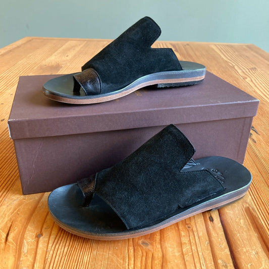 Calleen Cordero Black Suede Toe Loop Hala Sandals - Sz 8 - NEW w/ Box - 4427SC