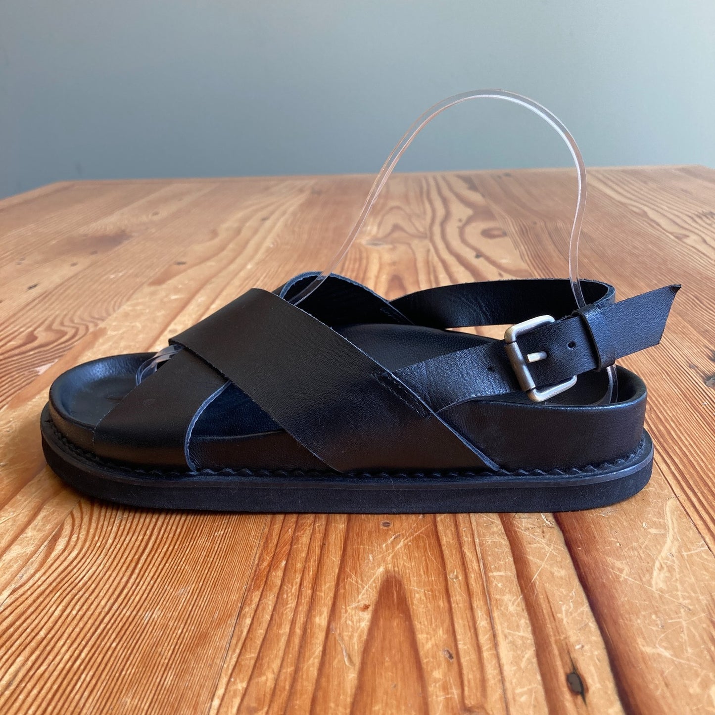 Liberte Black Leather Capri Open Toe Sandals Shoes - Size 38 / 8 - 0405LS