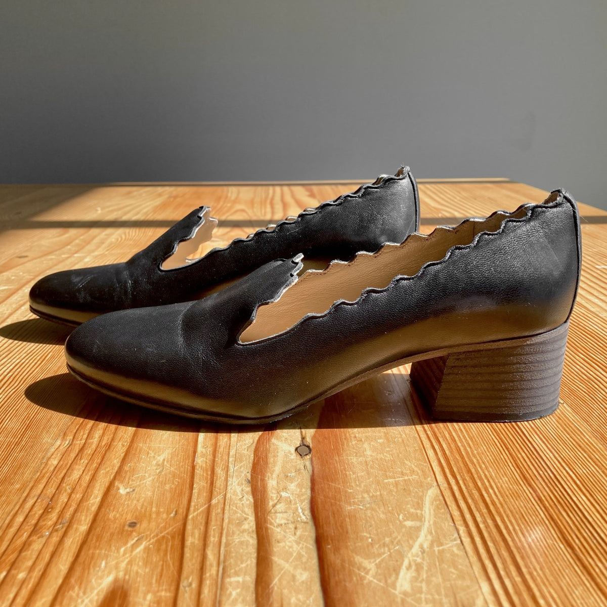 Chloe Black Leather Scallop Lauren Loafers Heels Shoes - Sz 36.5 / 6.5 - 0927EK