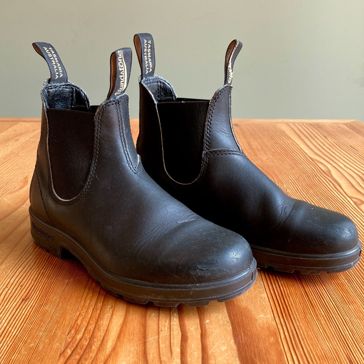 Blundstone Black Leather Chelsea Pull On Ankle Boots - Size 6 US - - 0312IG