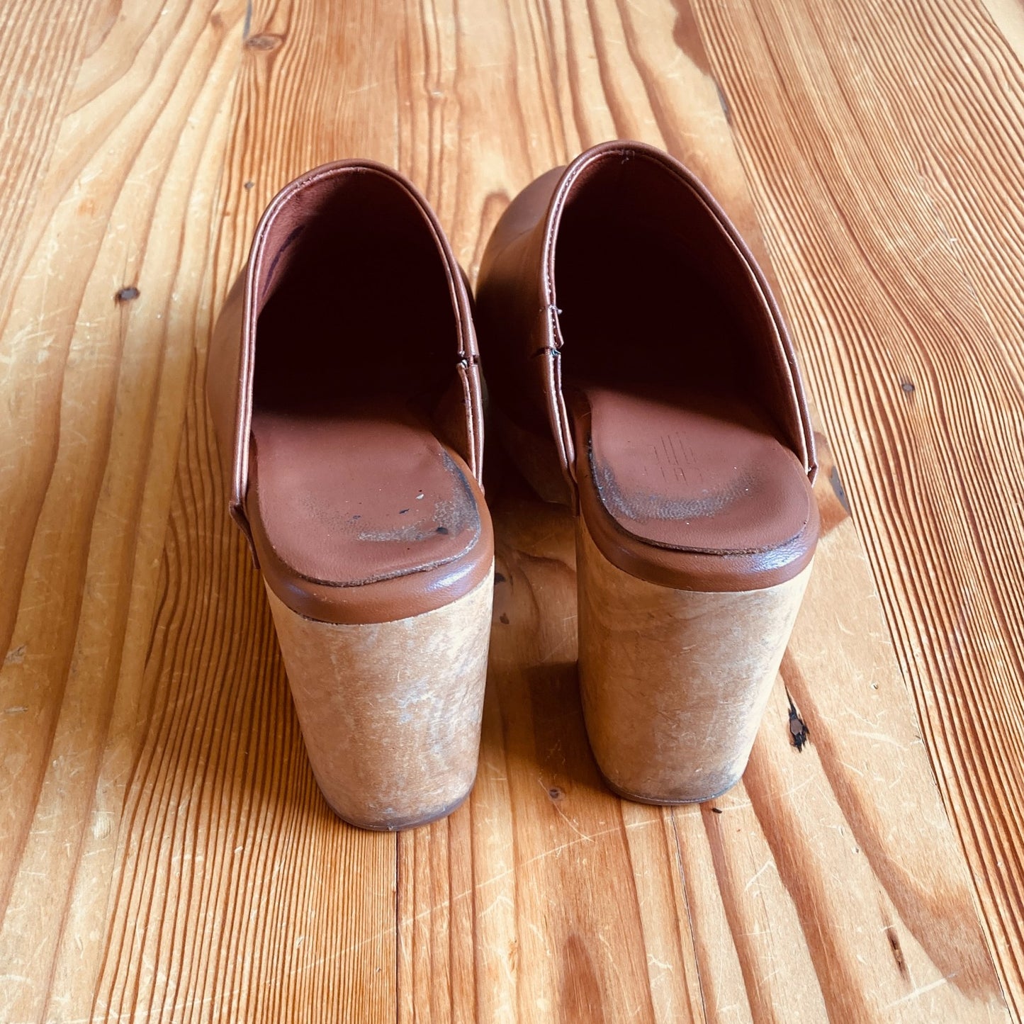 7 - Charlotte Stone Luggage Brown Leather Marlo Platform Wooden Clogs 0814MS