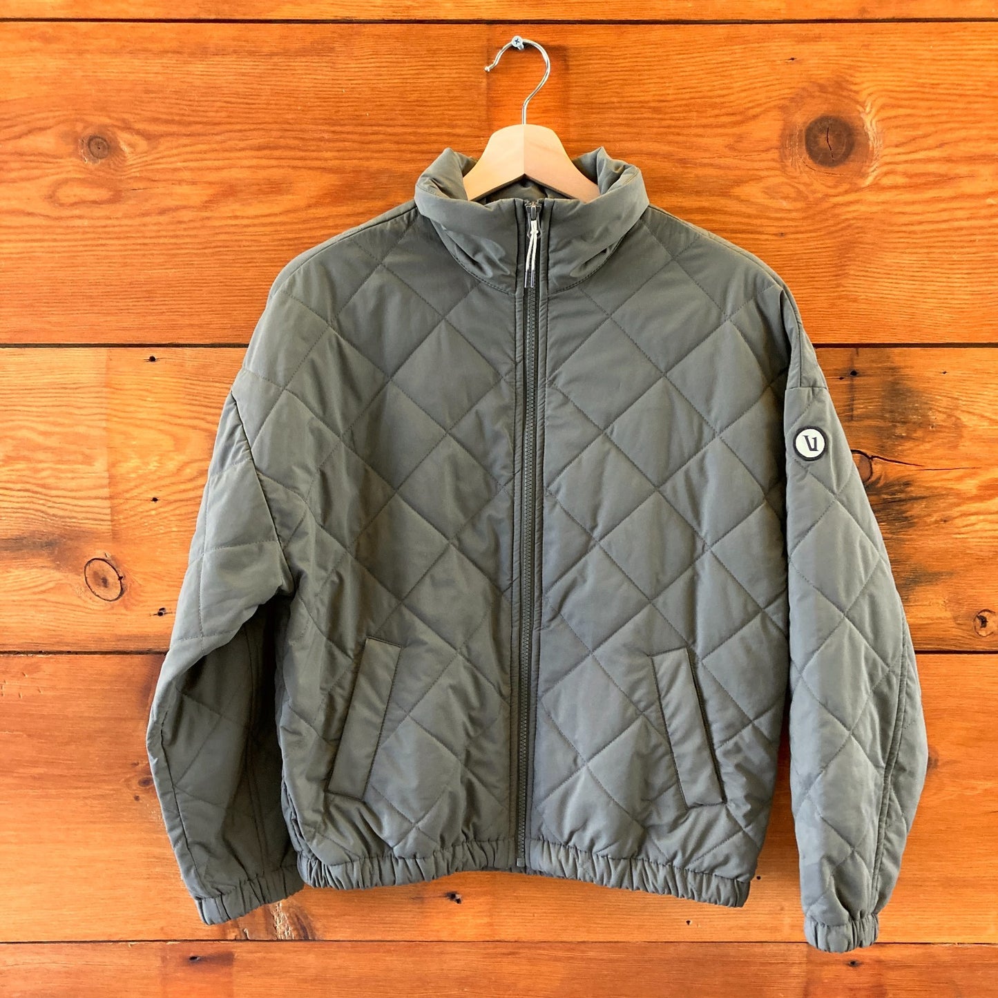 Vuori Olive Green Insulated Echo Quilted Zip Up Bomber Jacket - Size XS - 0816TB