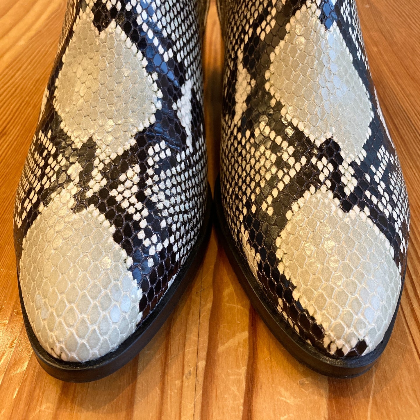 39 / 8 US - Rivecour $400 Python Botinnes No. 408 Ankle Boots NEW w/ Box 0605MH