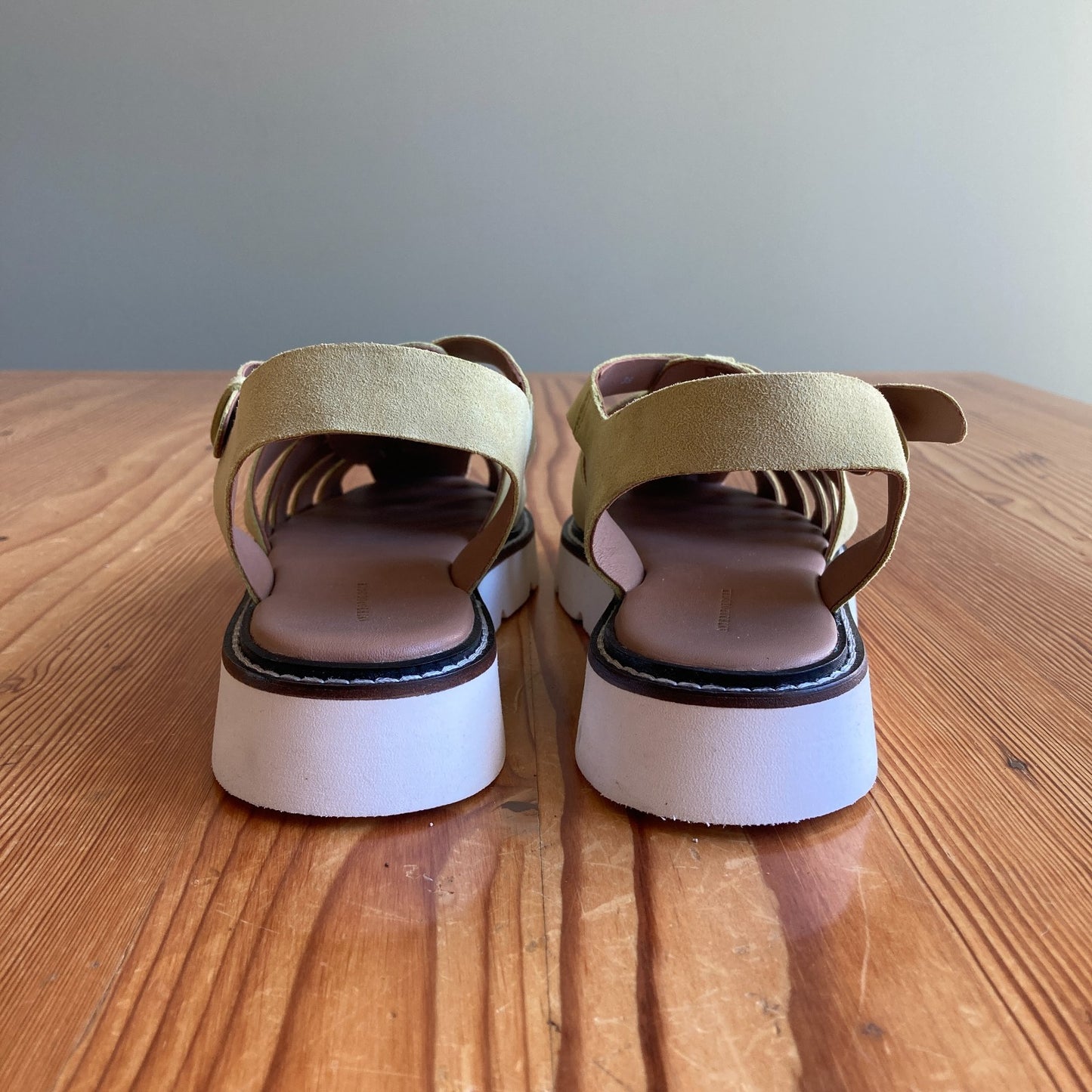Anthropologie $125 Lime Green Fisherman Sandals w/ Box - Size 9 - NEW - 0327SM