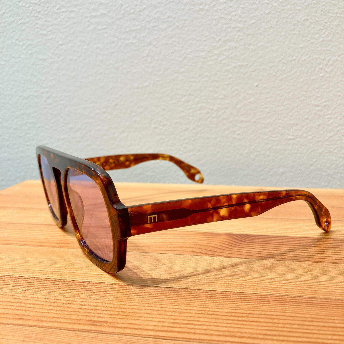 Elisa Johnson Red Tortoise Purple Lens Jane Sunglasses w/ Case - 0312IG