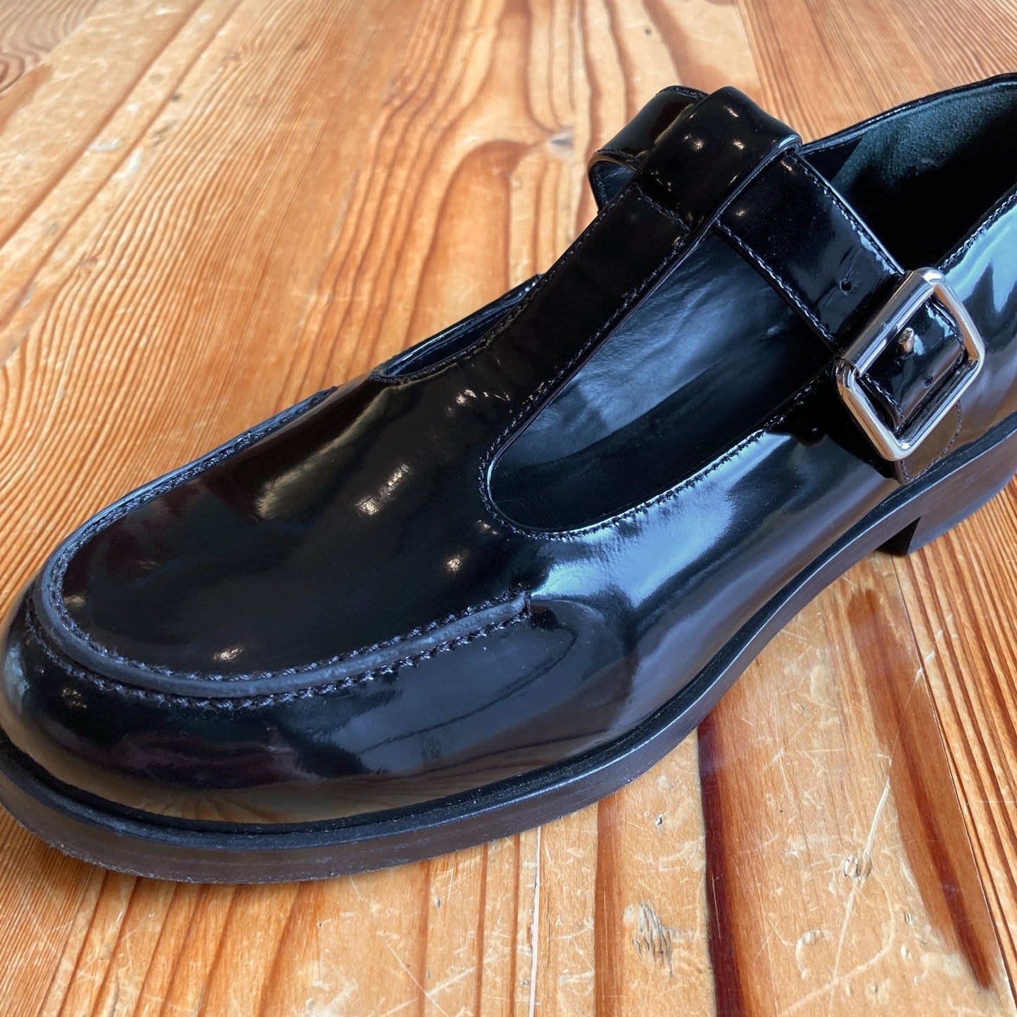 Reformation $268 Black Patent Leather T Strap Angela Shoes - Size 7 - 0618AG