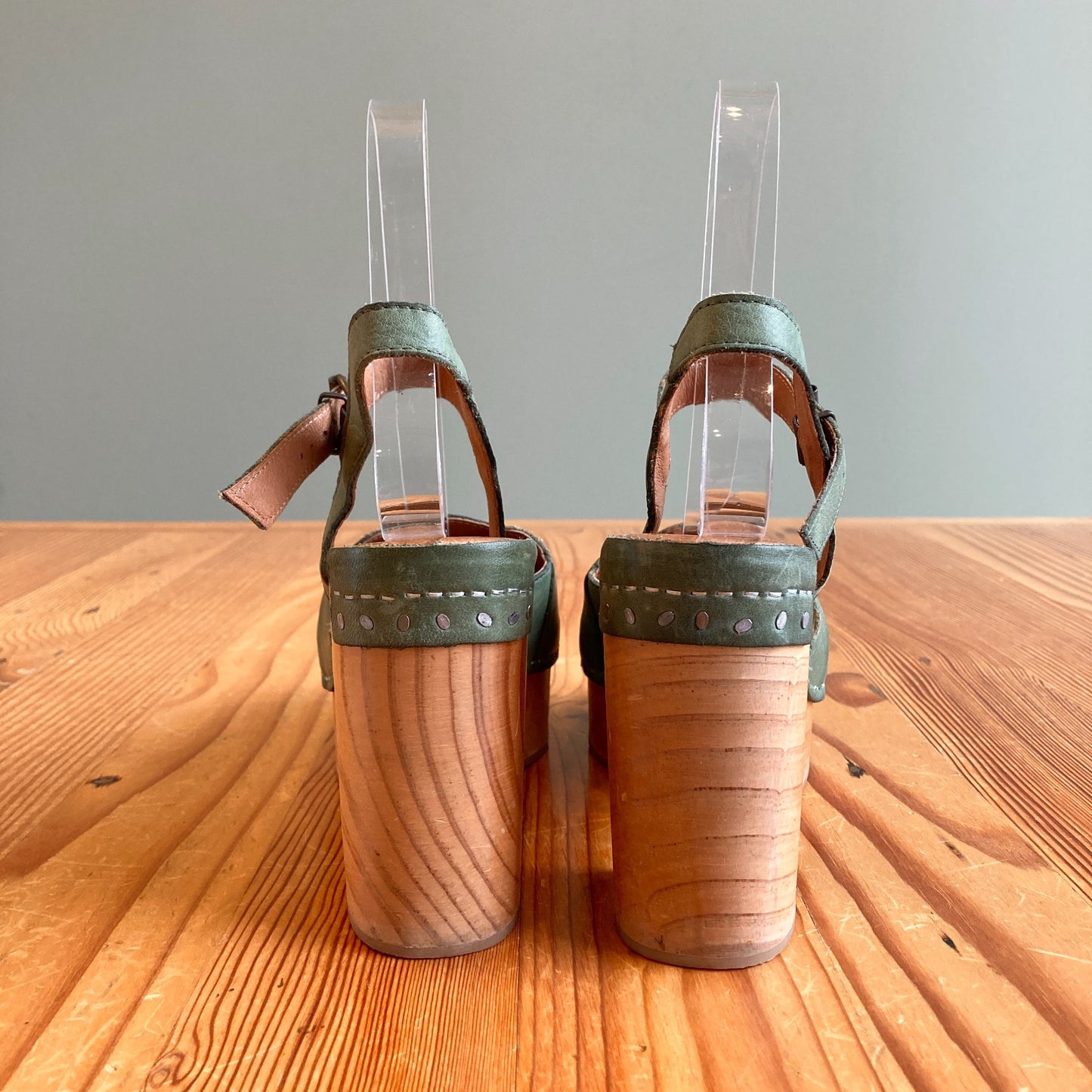 36 / 6 - Free People Green Leather Orion Peeptoe Wooden Platform Clogs 0727SO