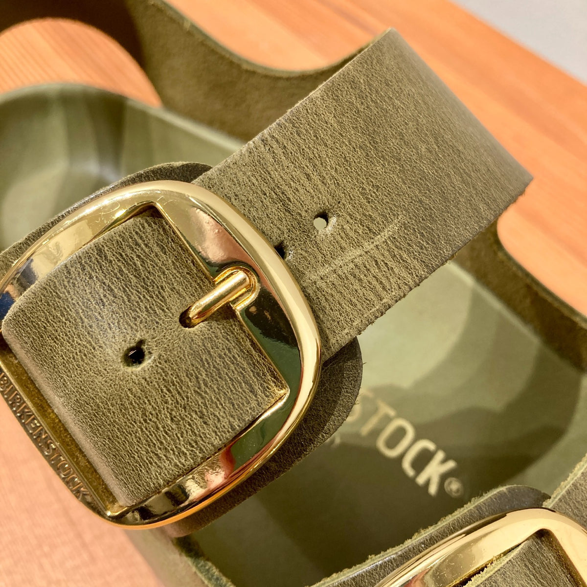 Birkenstock Olive Big Buckle Milano Sandals Shoes - Size 39 / 8 - NEW - 0425SV