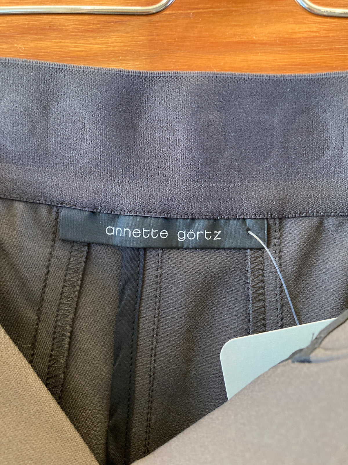 Annette Gortz $640 Anthracite Slim Leg Pants - Size 40 / M - NEW - 4427SC