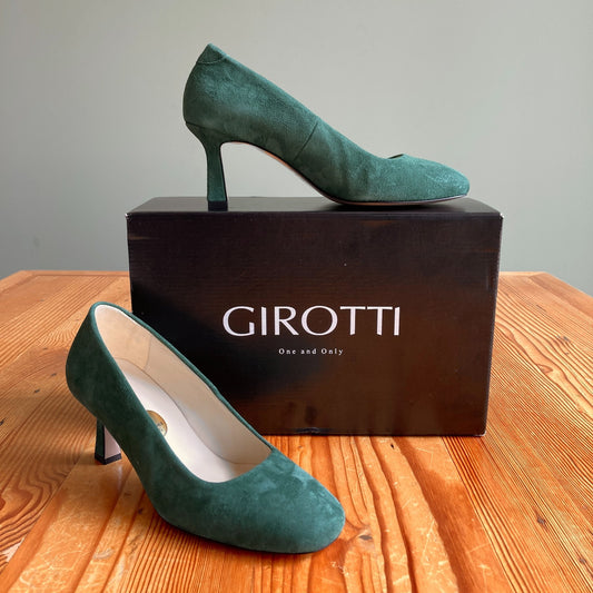 Girotti $449 Green Suede Leather Rounded Toe Heels - Sz 38 / 7.5 - NEW - 0803BM