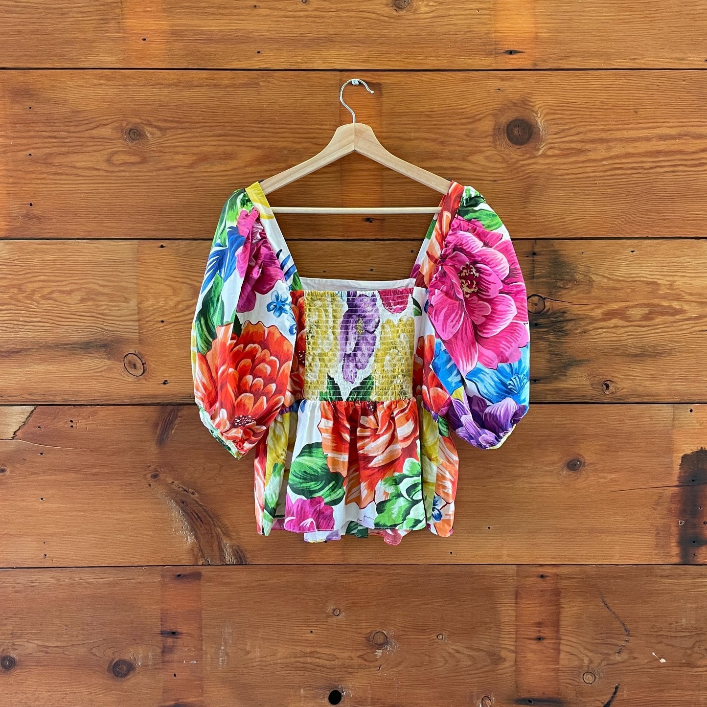 L - Farm Rio Rainbow Chita Floral Puff Sleeve Peplum NEW $145 Shirt Top 1203TR