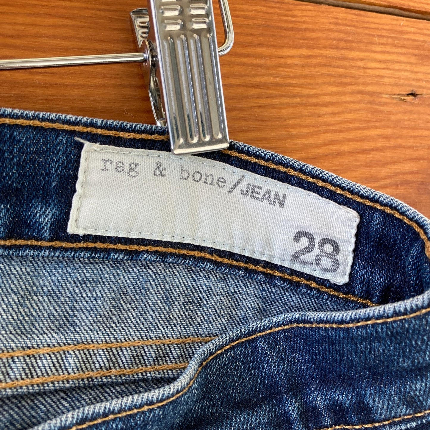 28 - Rag & Bone The Dre Medium Wash Cuffed Button Fly Womens Jeans 0708RC