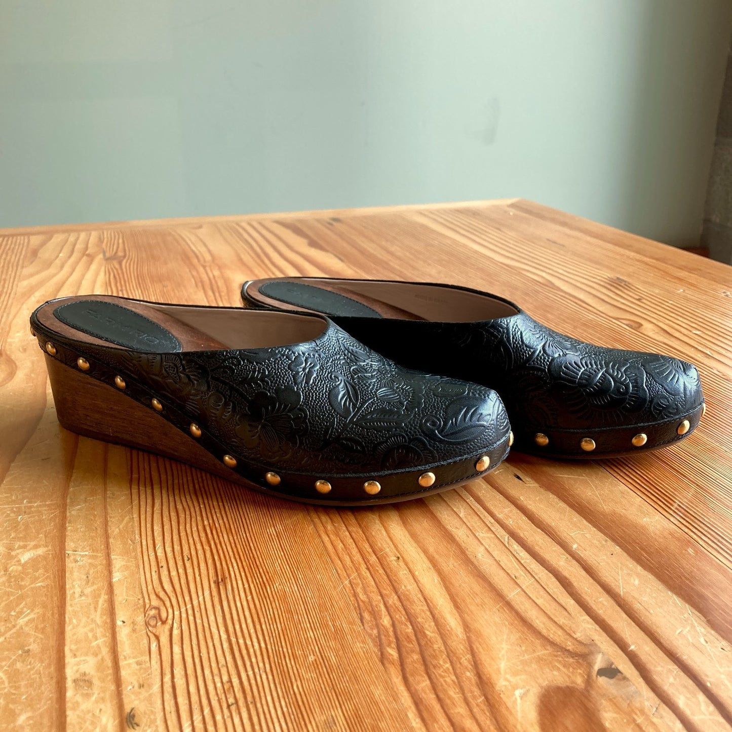 Farm Rio Black Embossed Studded Low Wedge Clogs Shoes - 0715DP