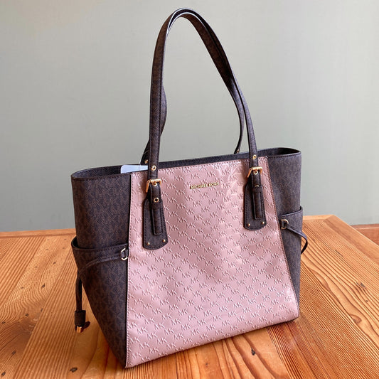 Michael Kors Fawn Voyager Medium Crossgrain Two-Tone Leather Tote Bag - 0328MM