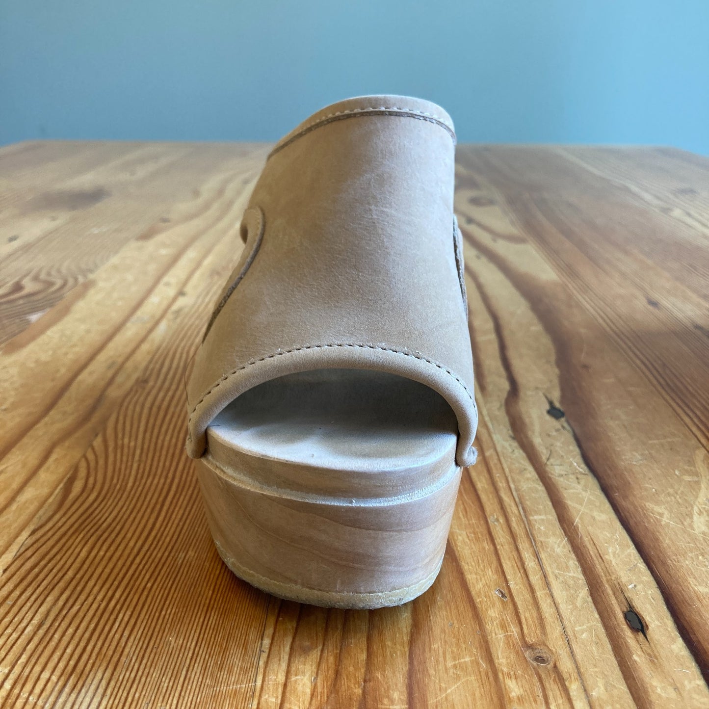 No 6. Light Tan Leather Platform Alexis Clogs Shoes - Size 35 / 5 - 0607EP