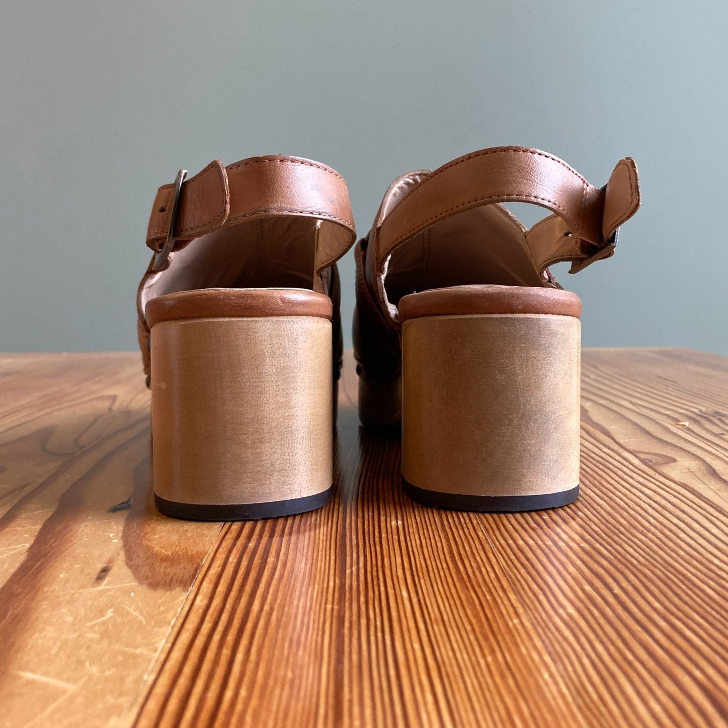 36 / 5.5-6 - Silent D Honey Brown Leather Georgia Chain Strap Clogs Shoes 0104KR