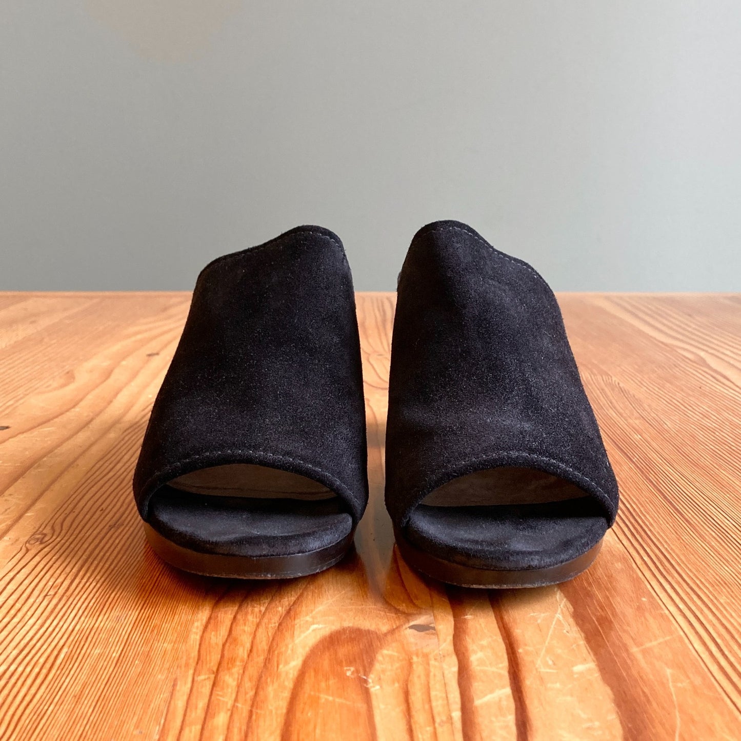 10 - Frye Black Suede Leather Unique Blake Sedona Mules Shoes w/ Box 1021KD