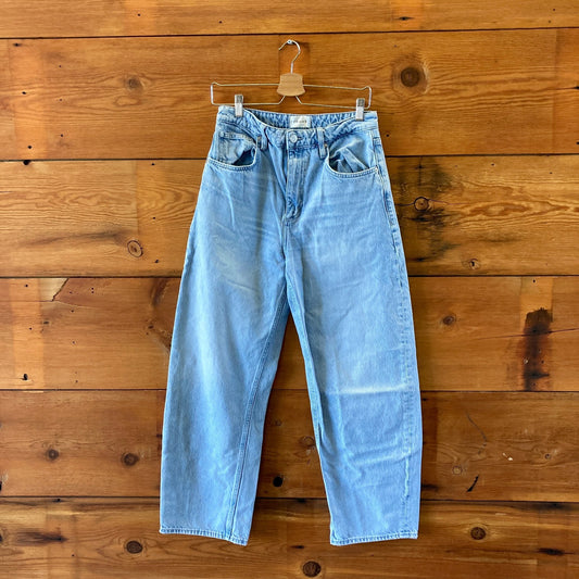 Frame Long Barrel Leg Jeans in Irwin Light Wash - Size 28 - 0111EH