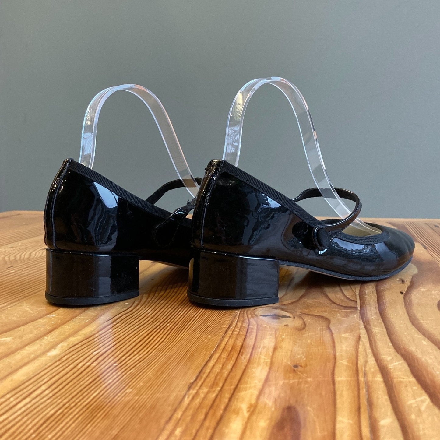 39.5 / 9 - Repetto Black Glossy Ballerina Mary-Jane Shoes w/ Box 0416JW