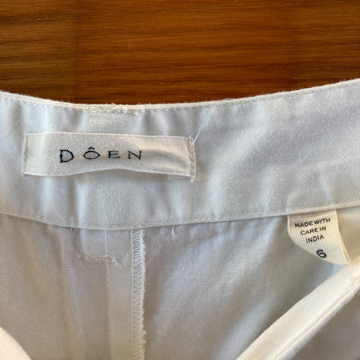 Doen White Grover Pleated Cotton Twill Tapered Pants - Size 6 - 0301JL