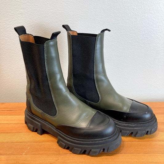 Ganni Green & Black Cleated Mid Platform Chelsea Boots - Size 38 / 8 - 0606RO
