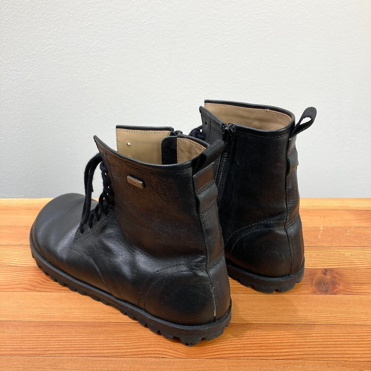 Lang.S Kombat Black Leather Side Zip Barefoot Laced Boots - Size 38 / 8 - 1107MB