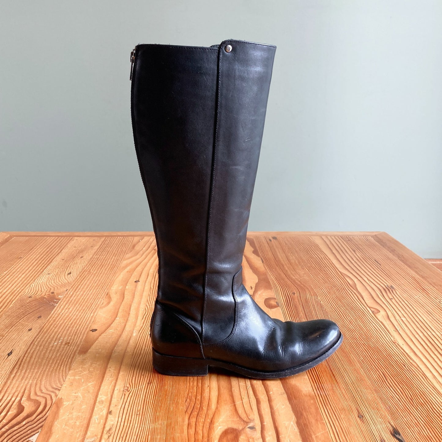 7 - Frye Black Melissa Stud Back Zip Leather Knee High Riding Boots 1119CB