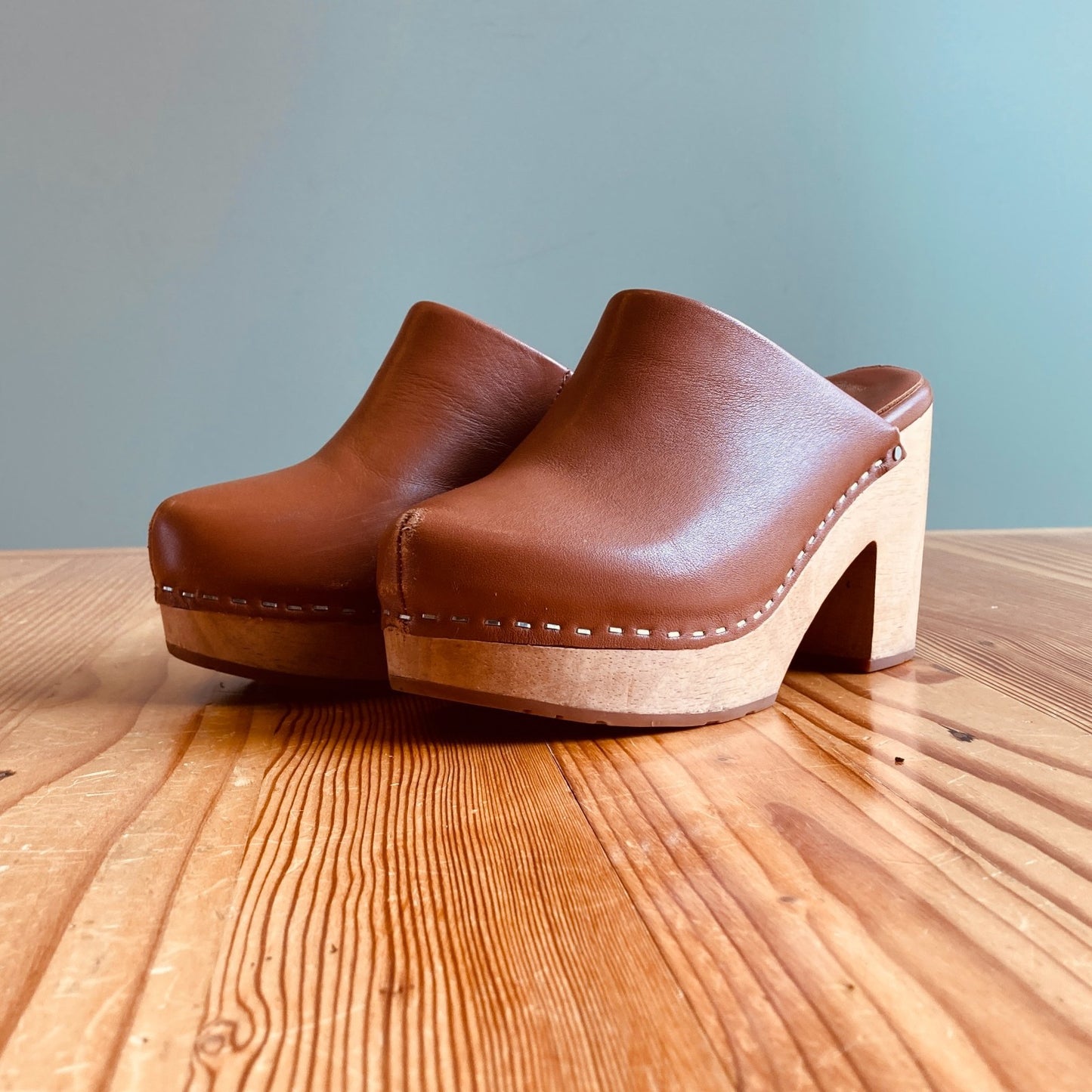 7 - Charlotte Stone Luggage Brown Leather Marlo Platform Wooden Clogs 0814MS