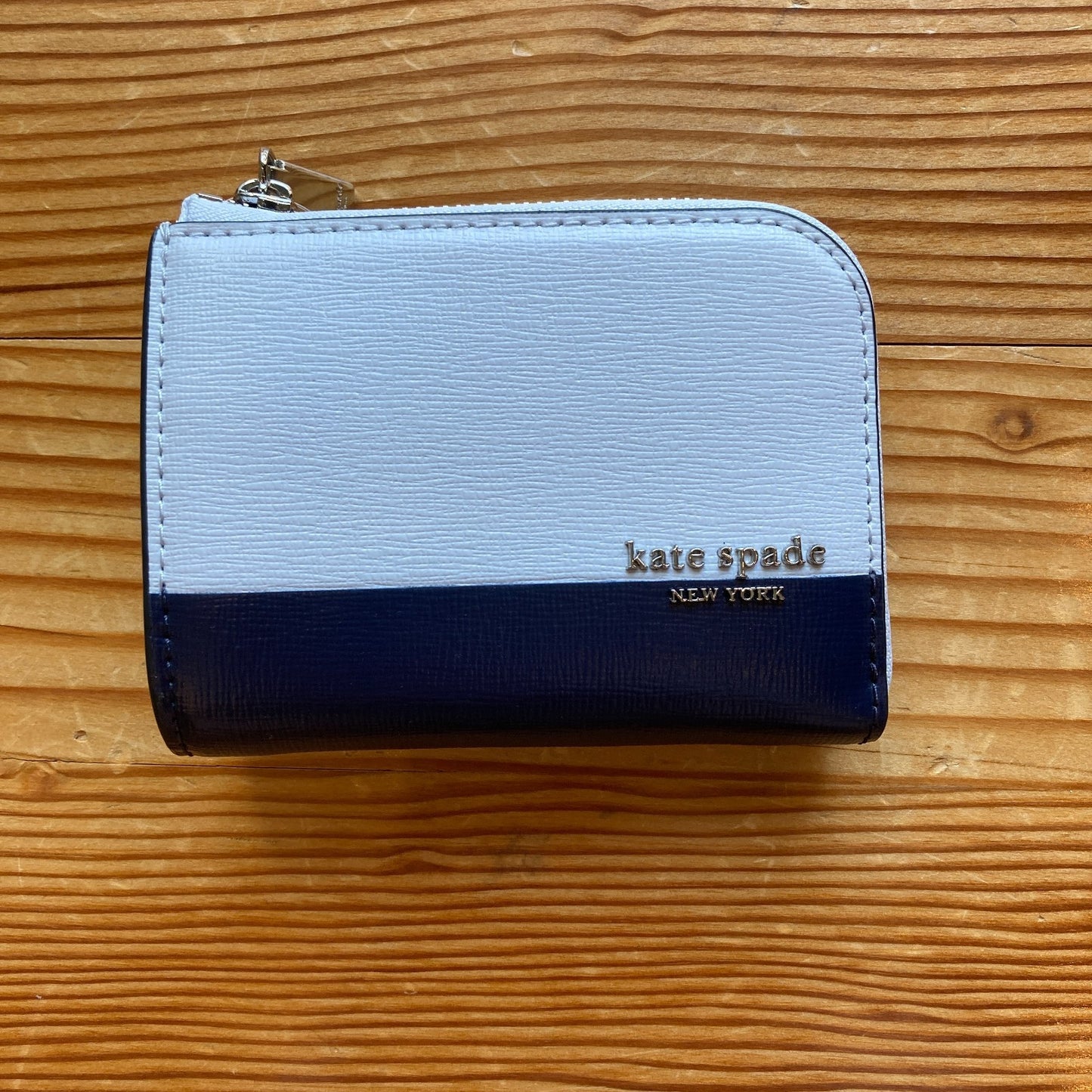 Kate Spade NEW White & Navy Saffiano Leather Devin Zip Around Wallet - 0710SD