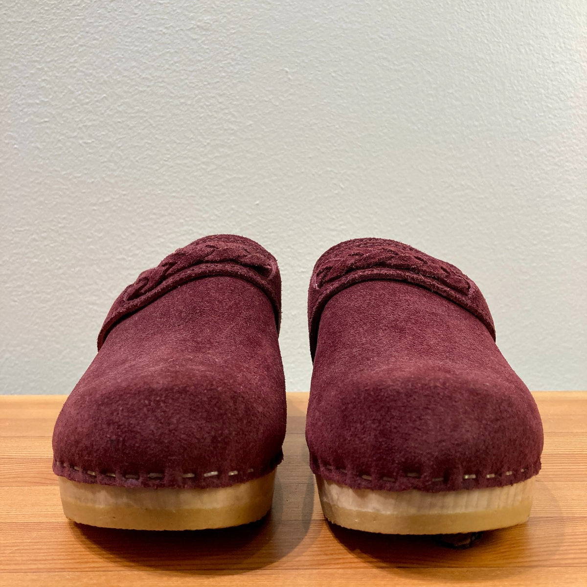No 6 Store Burgundy Suede Wedge Slip On Clogs Shoes - Size 38 / 7.5 - 1209BM