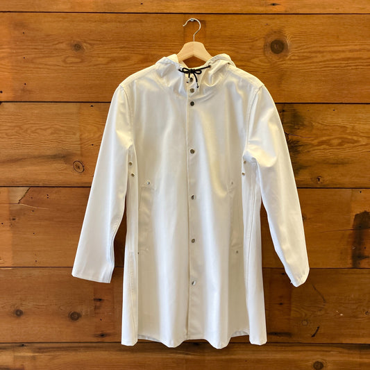 XS - Reykjavik Iceland Unisex White Classic Waterproof Hooded Rain Jacket 0518AF